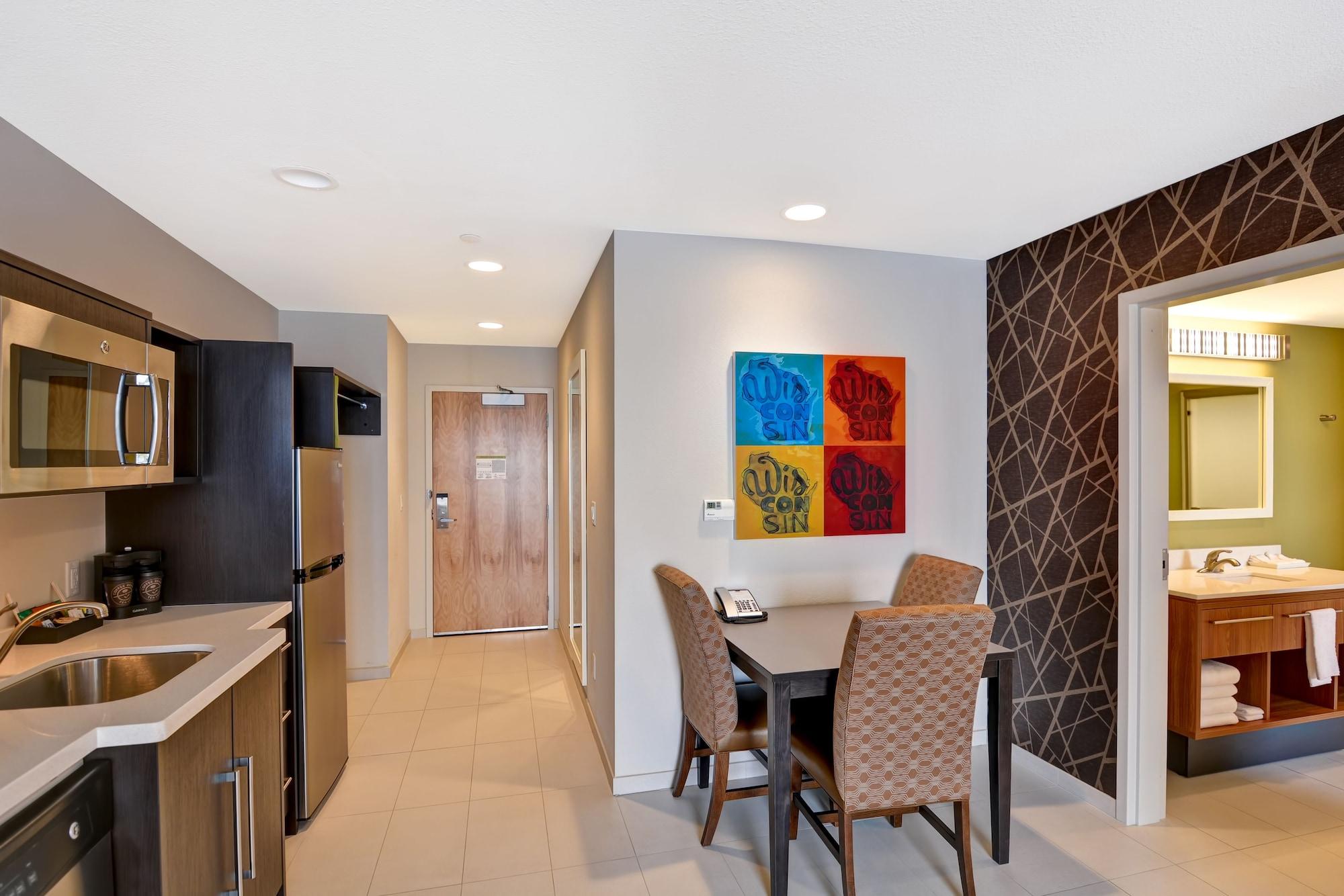 Home2 Suites By Hilton Грийн Бей Екстериор снимка