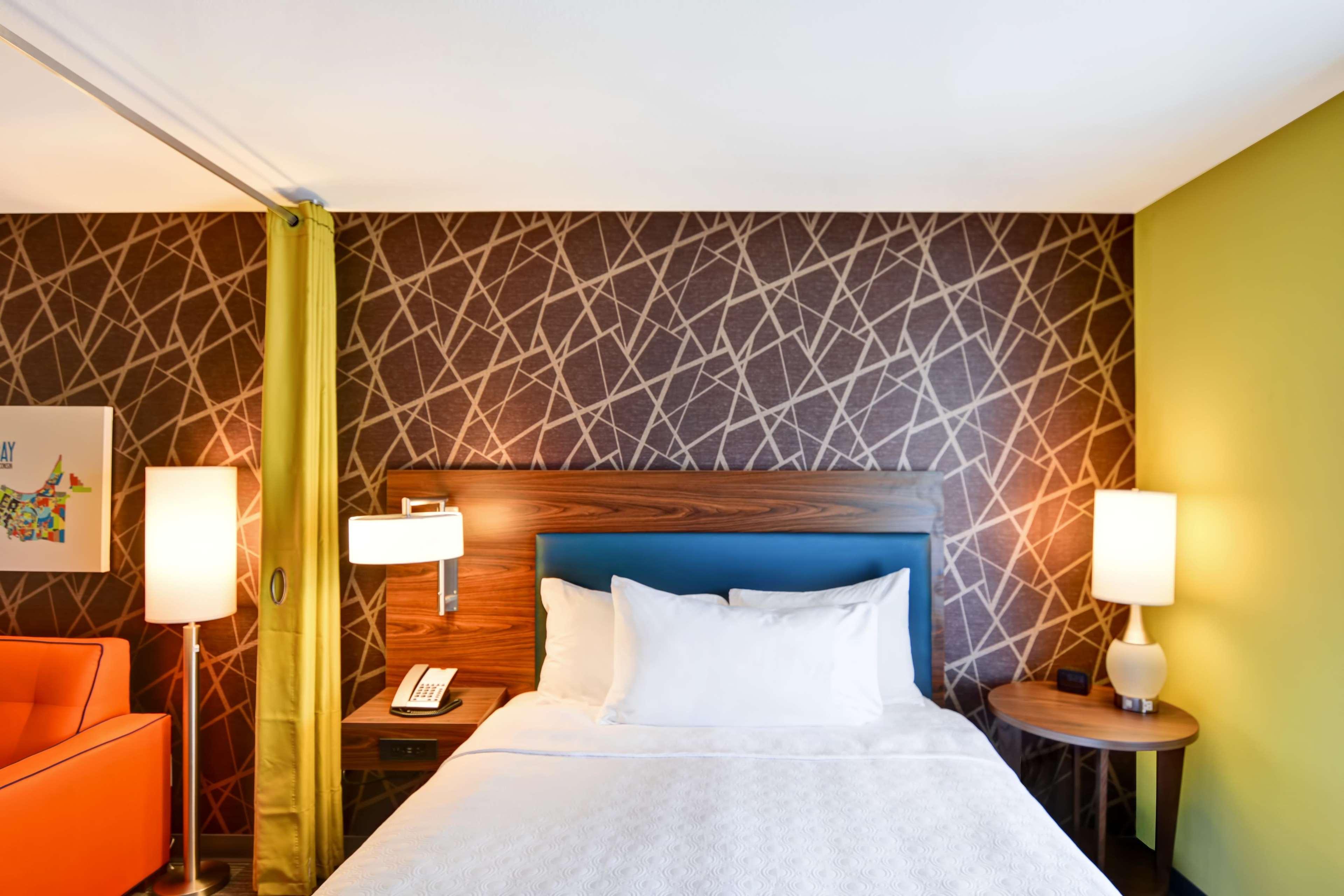 Home2 Suites By Hilton Грийн Бей Екстериор снимка