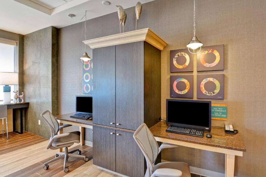 Home2 Suites By Hilton Грийн Бей Екстериор снимка