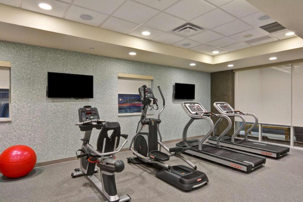 Home2 Suites By Hilton Грийн Бей Екстериор снимка